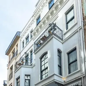 Nm Beyoglu اسطنبول